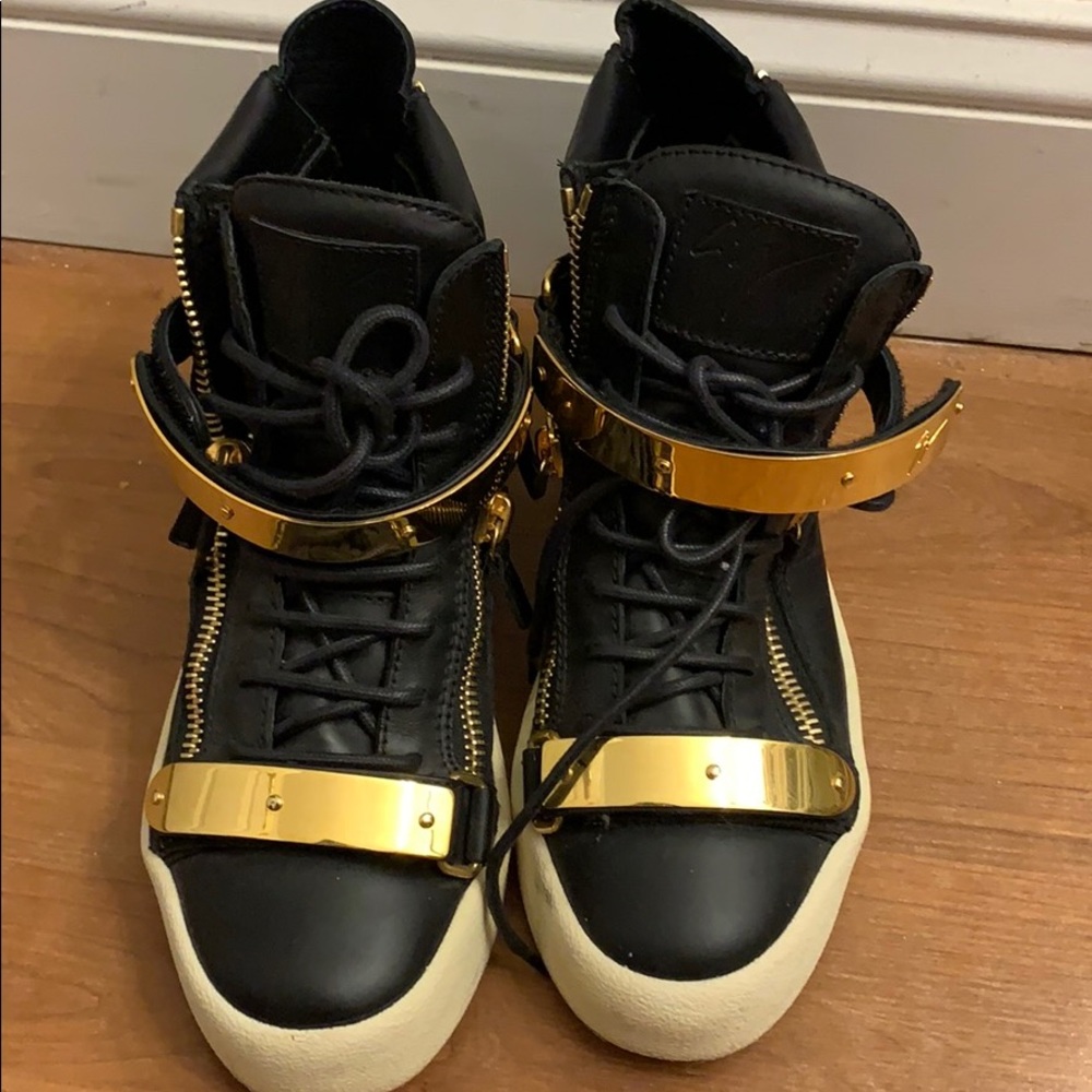 authentic 99new  Giuseppe Zanotti sneakers